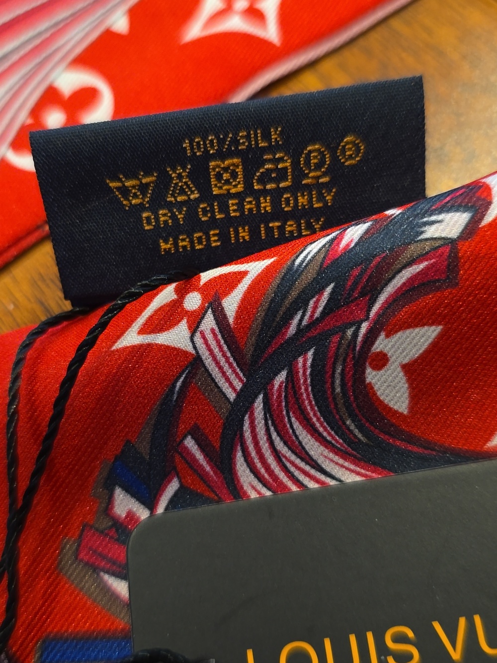 LV Logo Bag Or Hair Scarf - Picture 6 of 6